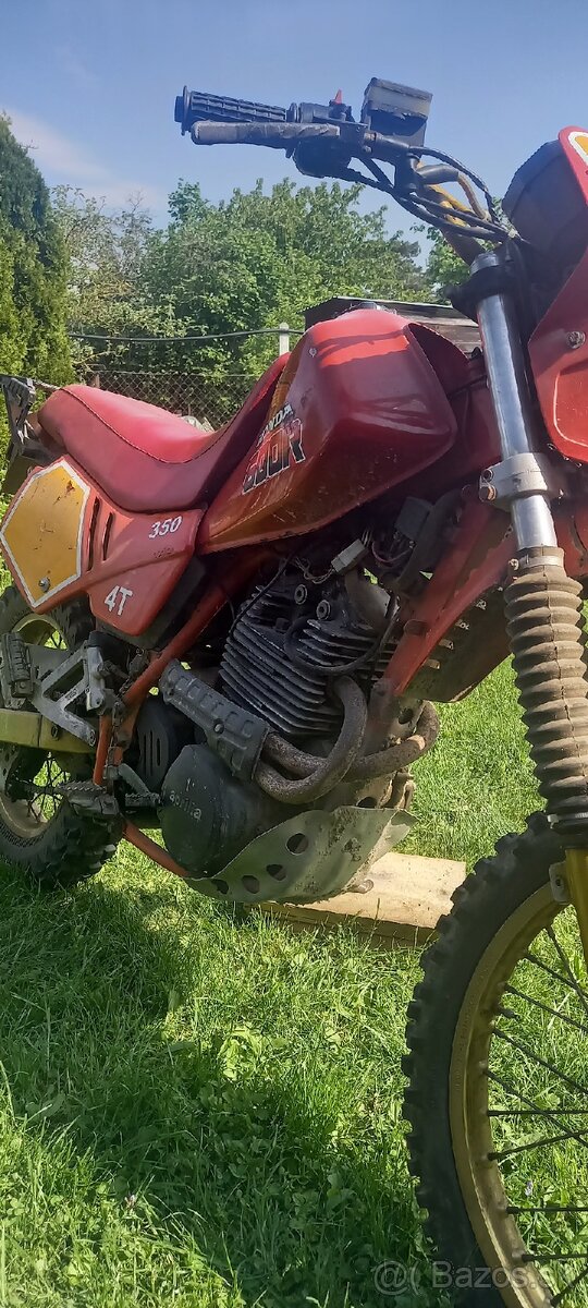 Aprília 350