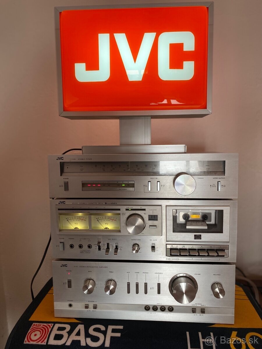 Predam HI-FI JVC strieborne - 4