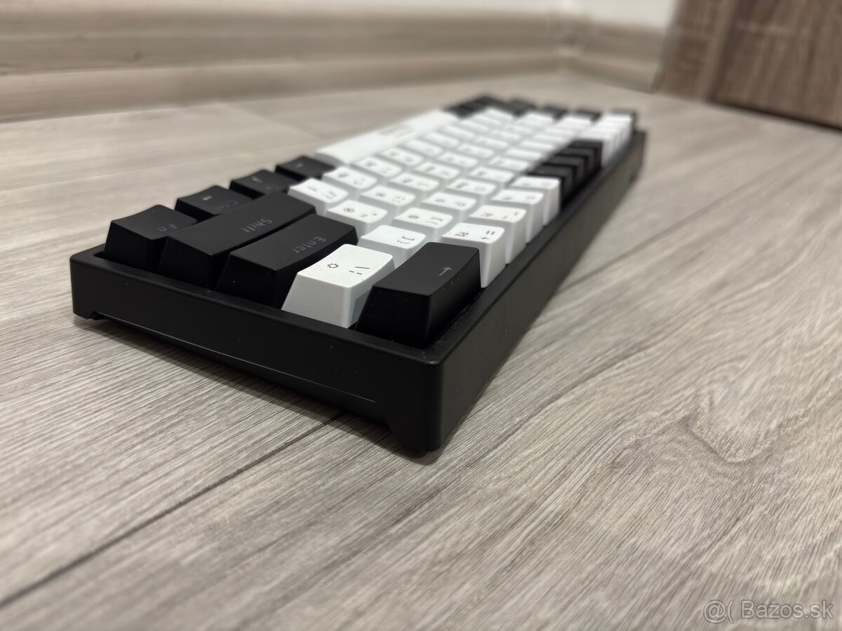 Herná klávesnica 61% - 4