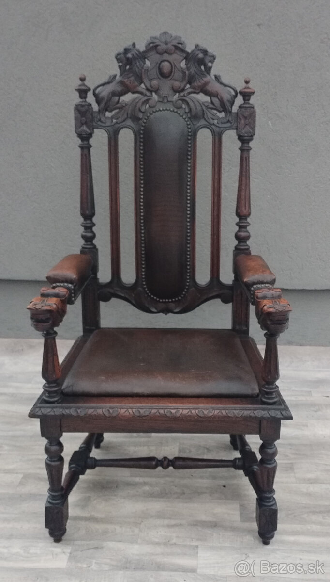 Stolička v štýle viktoriánskej neogotiky. - 4