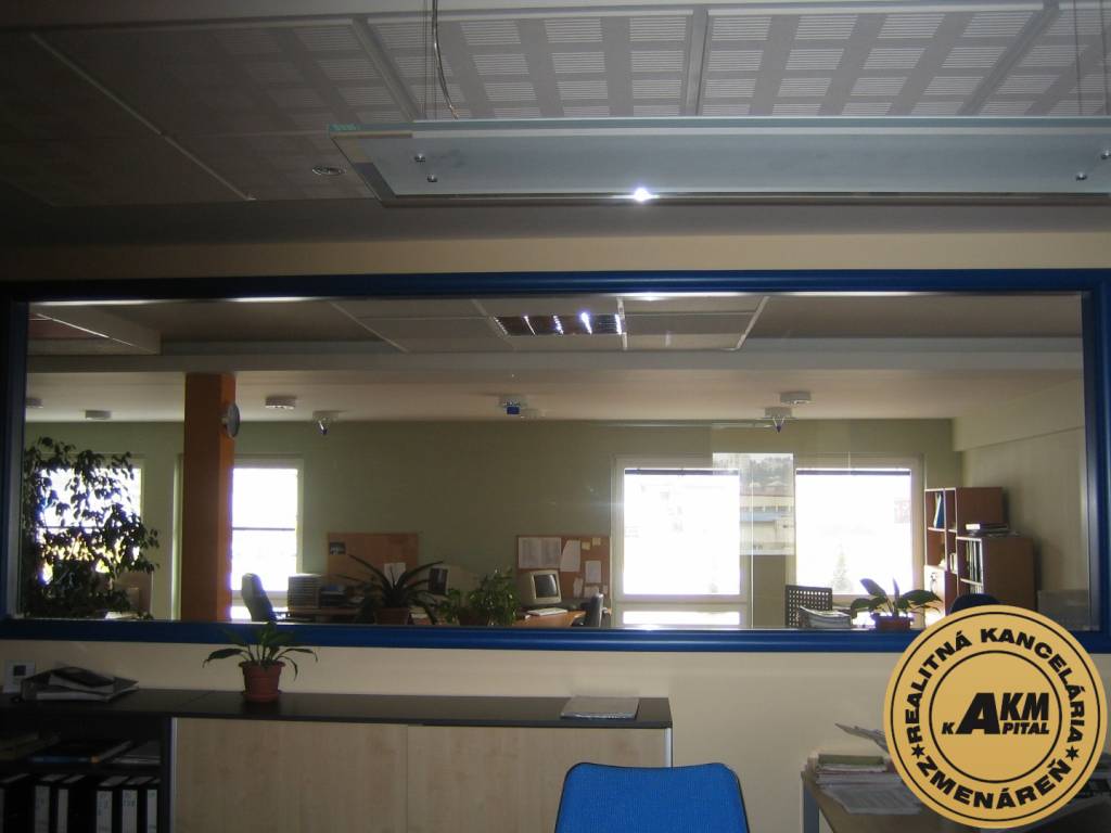 Prenájom reprezentatívnych kancelárskych priestorov, 166 m - 4