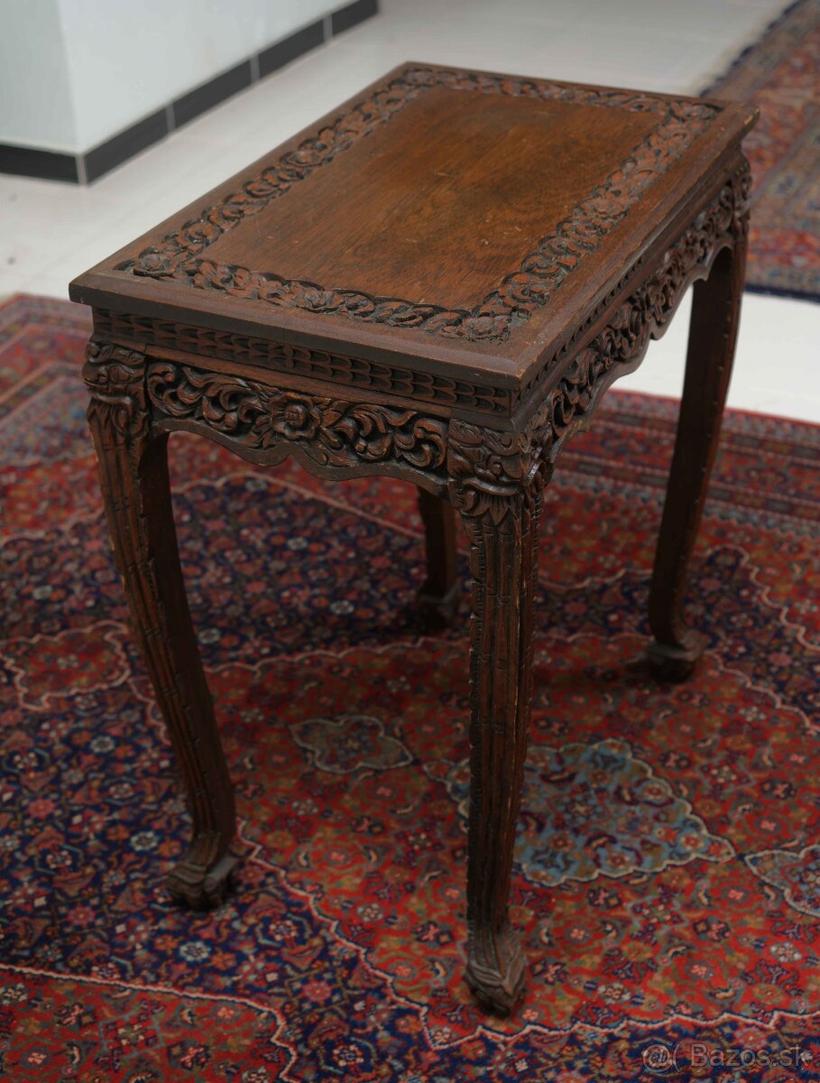 Hniezdové stolíky vyrezávané - 4