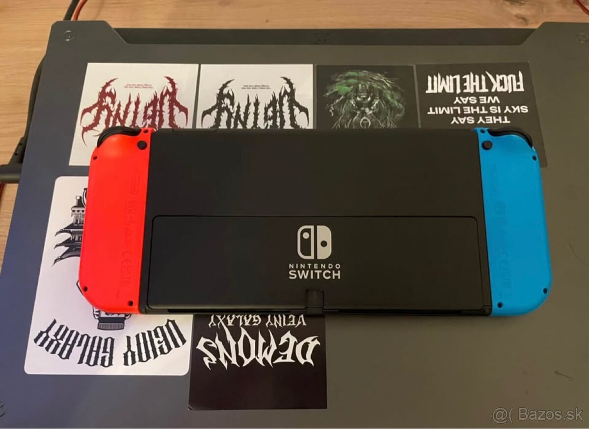 Nintendo Switch OLED - 4