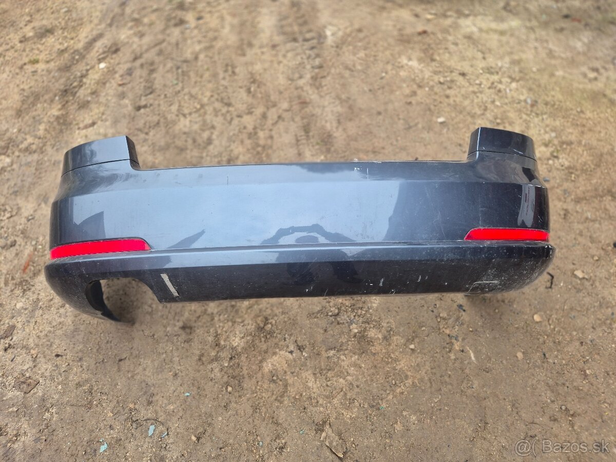 Predám zadný nárazník, zadné krídlo pre Škoda Octavia 2 VRS - 4
