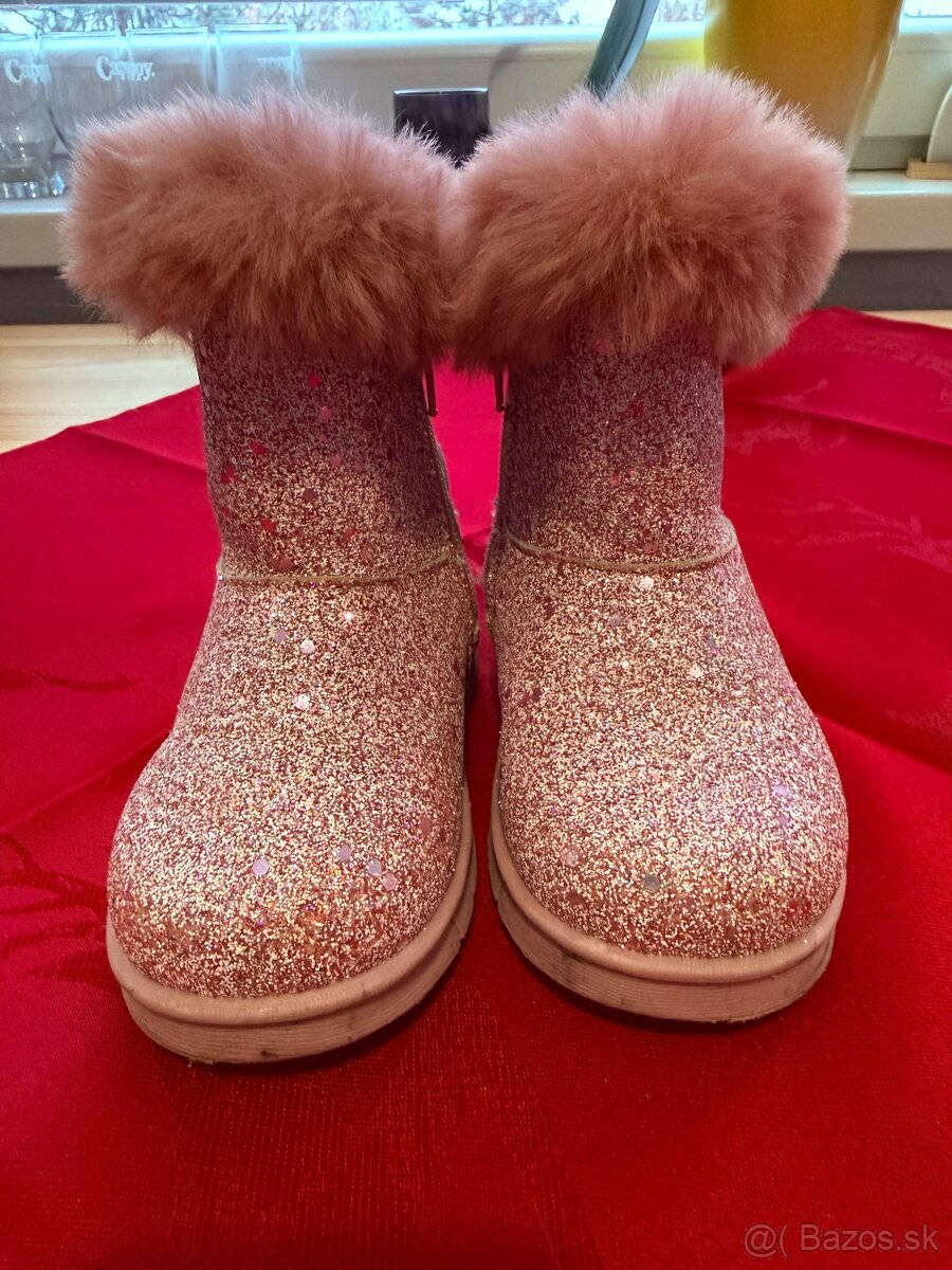 Dievcenske topanky - 4