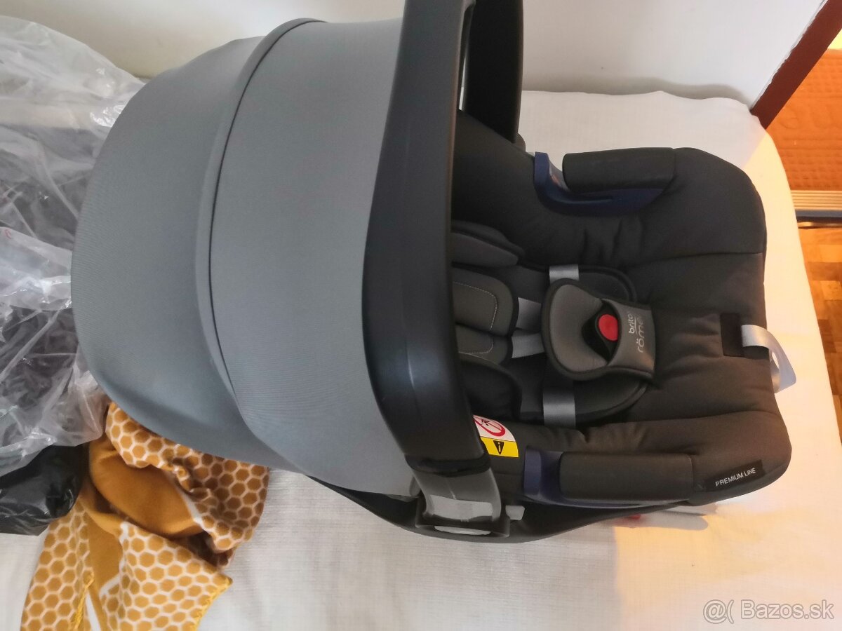 Britax Romer Baby Safe i-size + isofix flex base - 4
