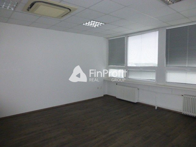 Kancelárske priestory s umývadlom - od 15 m2, Račianska ul. - 4