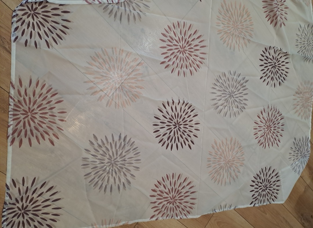 ZÁCLONY KVETT - KRUHY A INÉ - 4