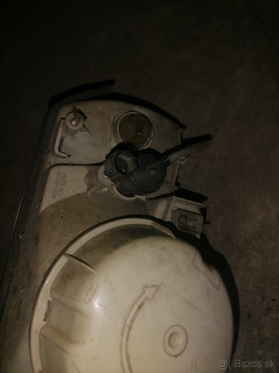 Predné svetlá škoda Favorit - 4