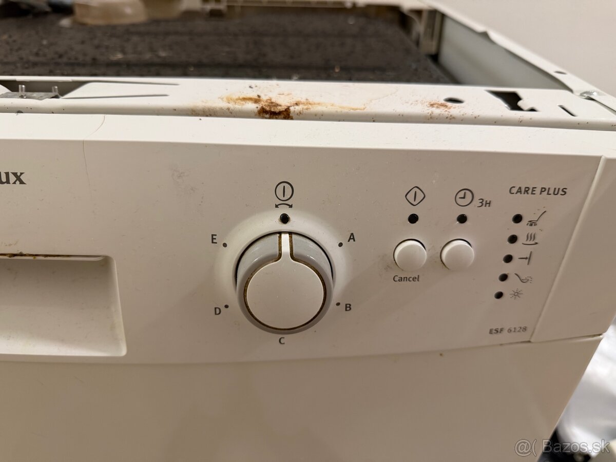 Electrolux umývačka riadu - 4