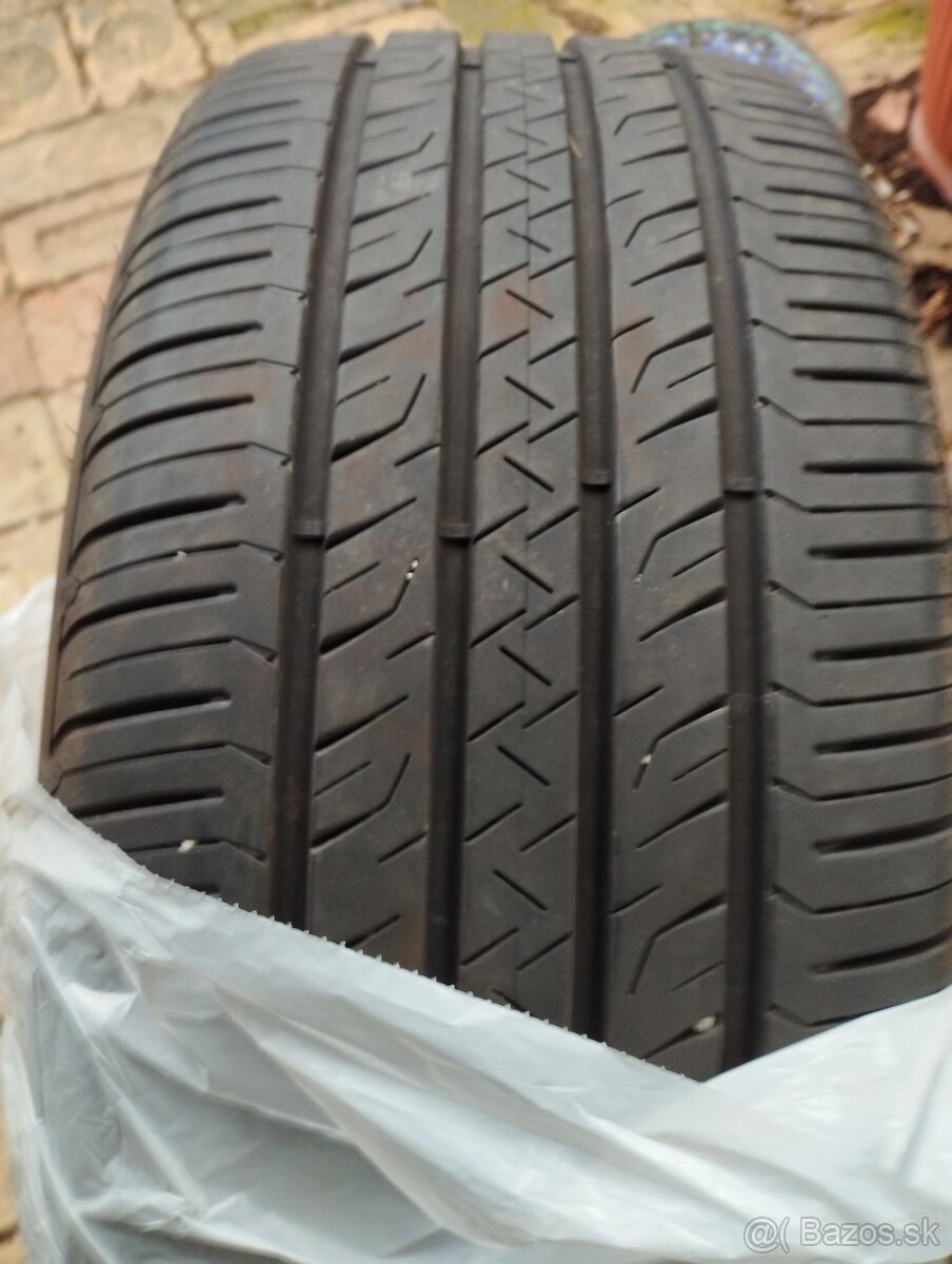predám goodyear performance SUV letné 245/40 20 - 4