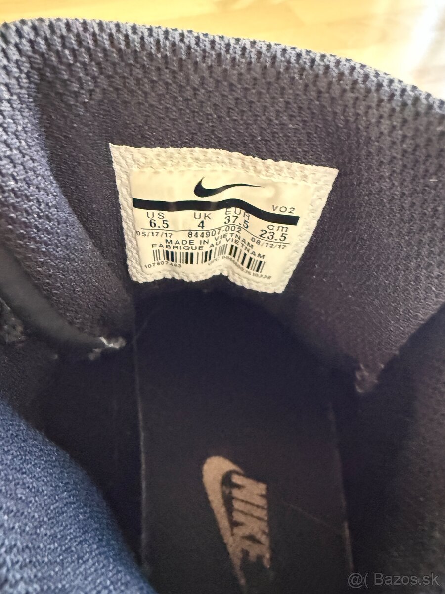 NIKE zlatá/čierna - 37.5 velkost - 4