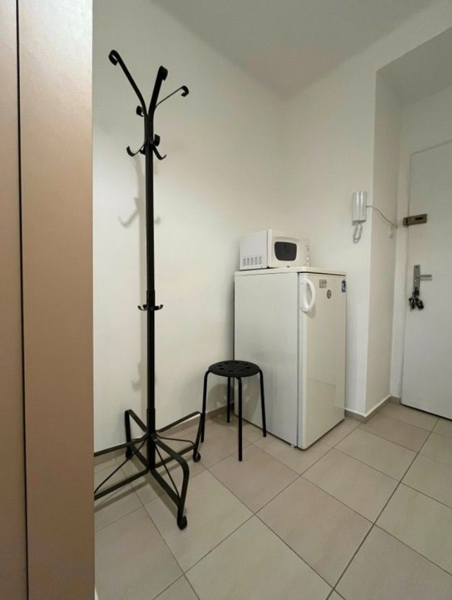 Kompletne zariadená garsónka, ul.Blumentálska, Bratislava I - 4