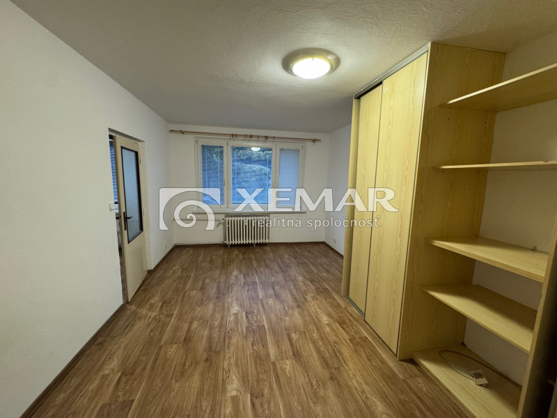 PREDAJ 1 izbový tehlovy byt Zvolen - 4