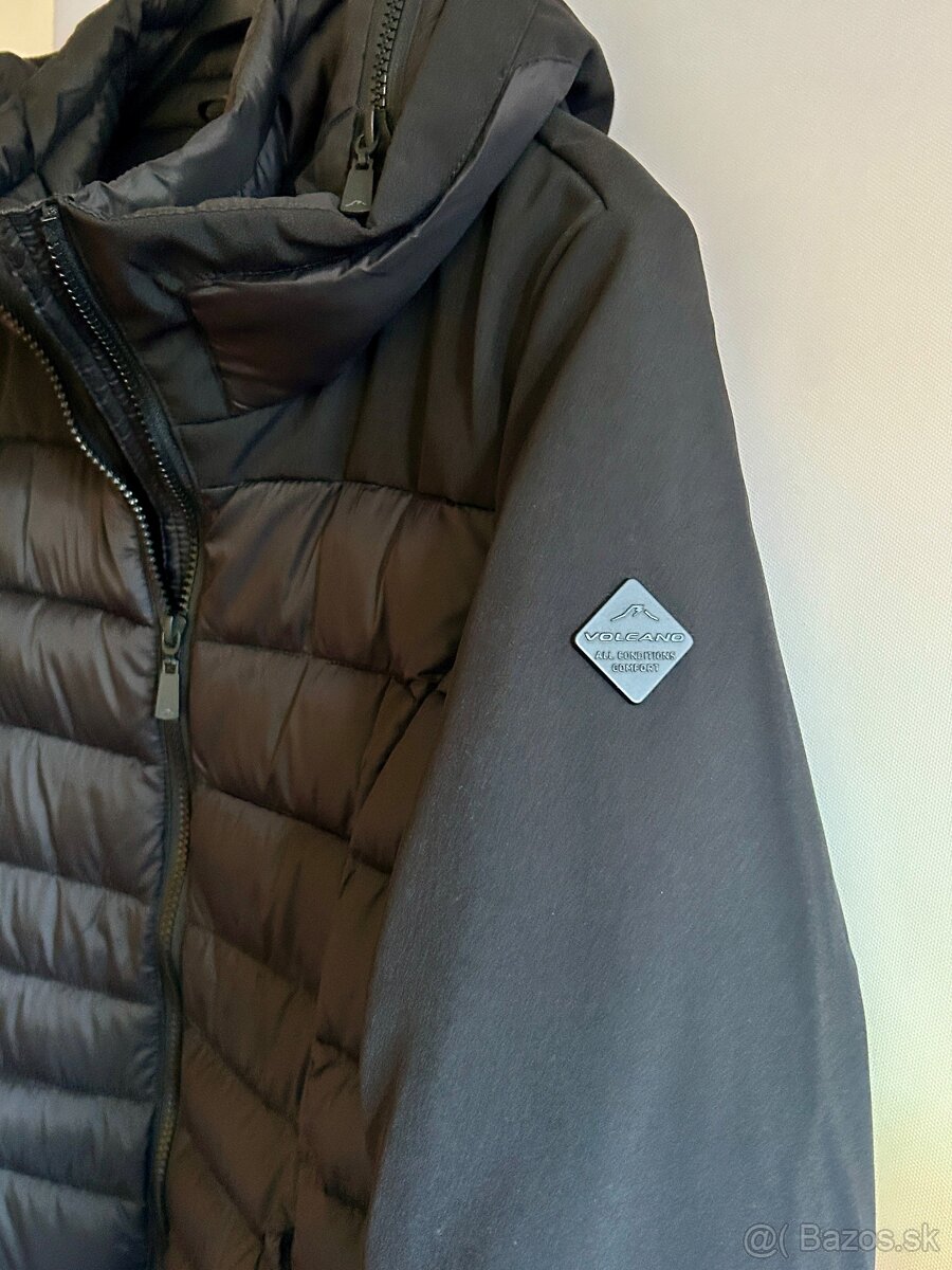 ŠPORTOVÁ VETROVKA zn.VOLCANO č.M - 4