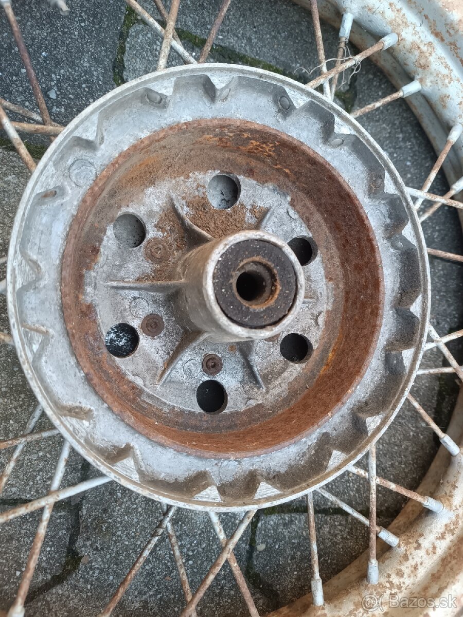 Jawa 250 350 kývačka zadné koleso - 4