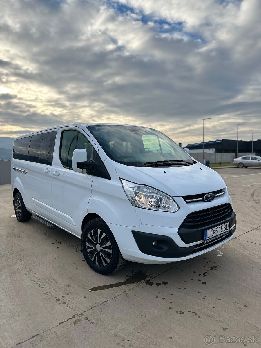 Ford Tourneo Custom - 4