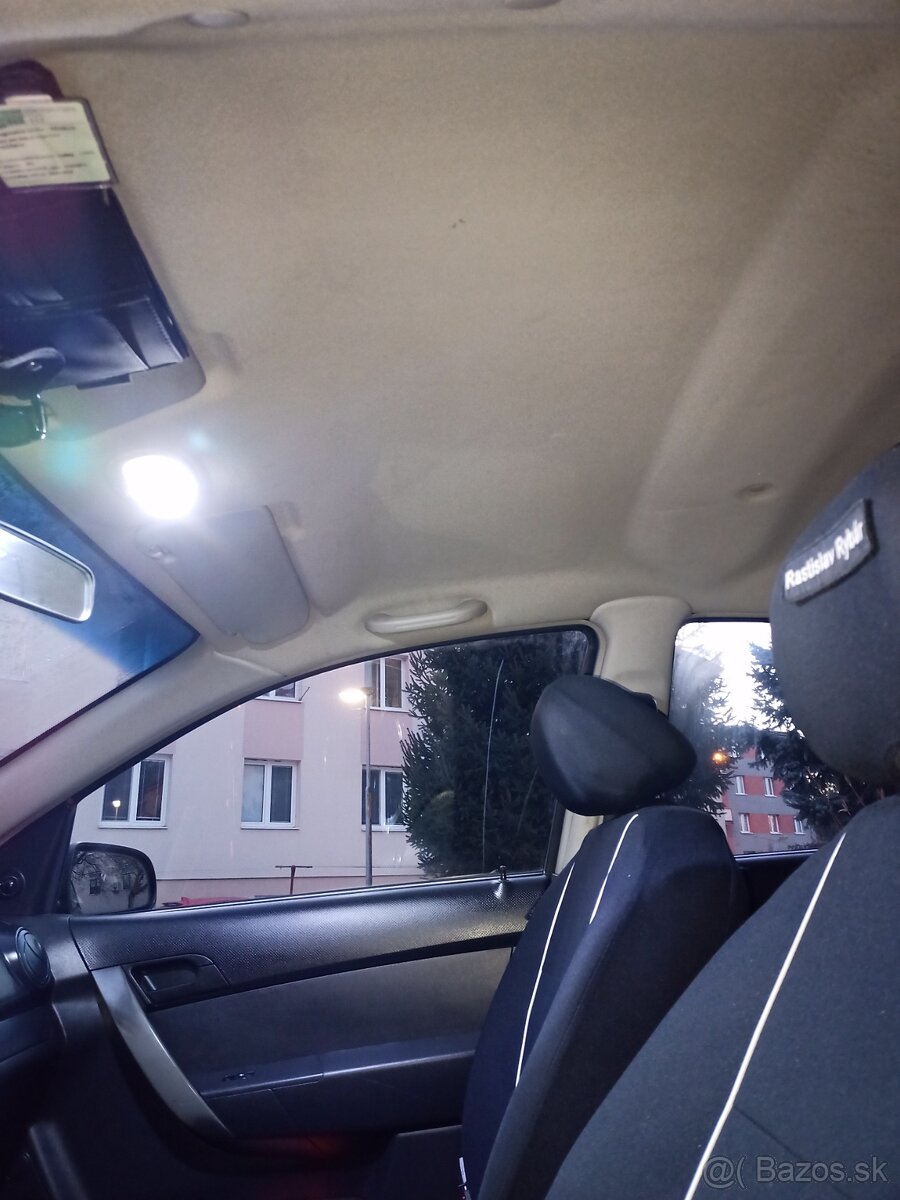 Predám Chevrolet Aveo 1,2 benzín - 4