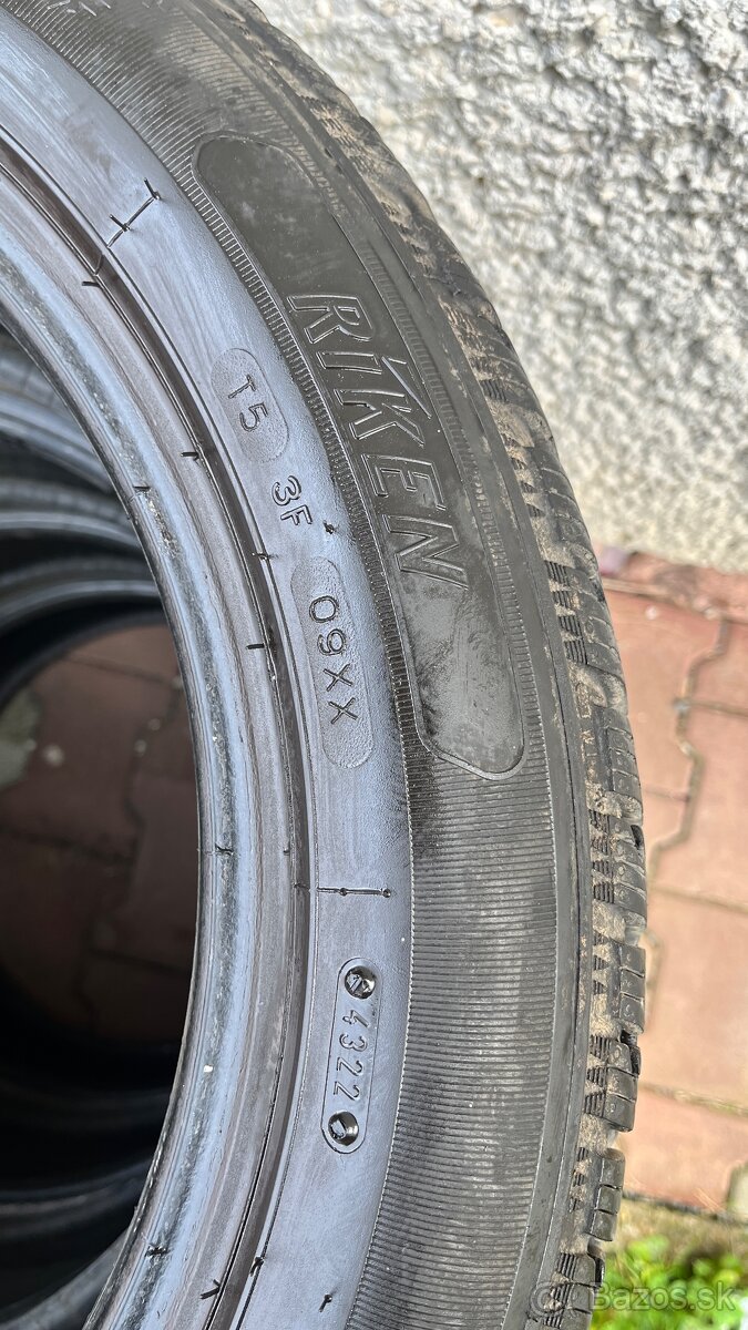 Zimné pneu 215/55 r17 sada - 4