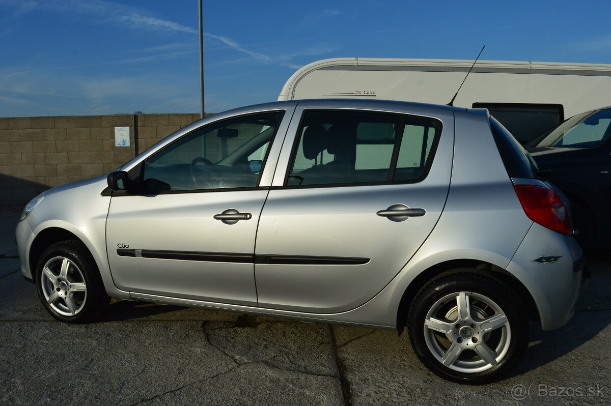 RENAULT CLIO 1,2 48kW, M5 Slovenské, 157697km - 4