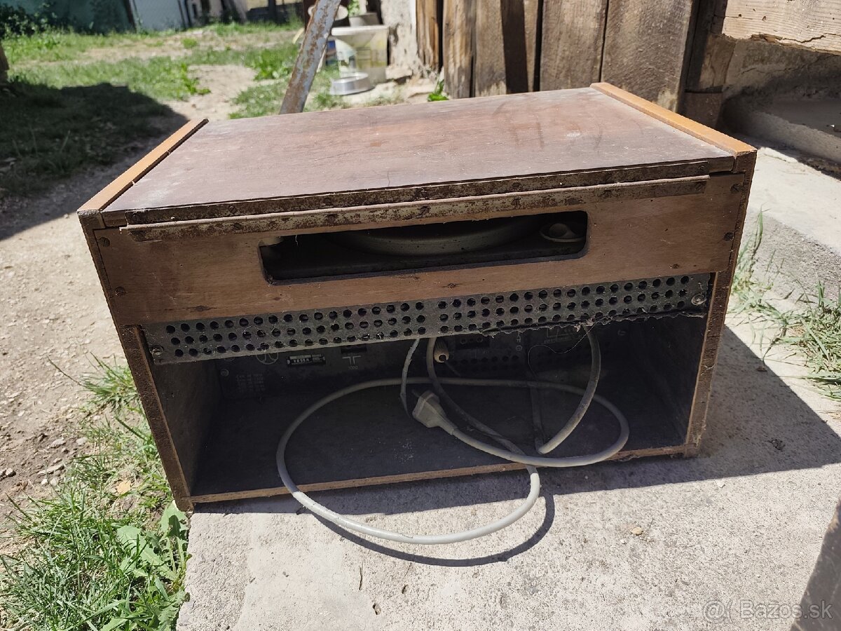 Gramoradio Dunaj - 4