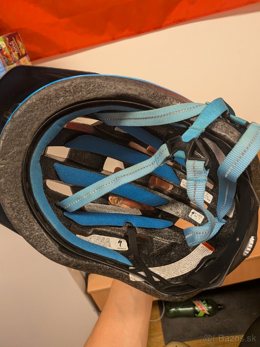 Prilba specialized - 4