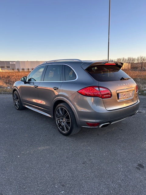PORSCHSE CAYENNE S 4,2 V8 - 4