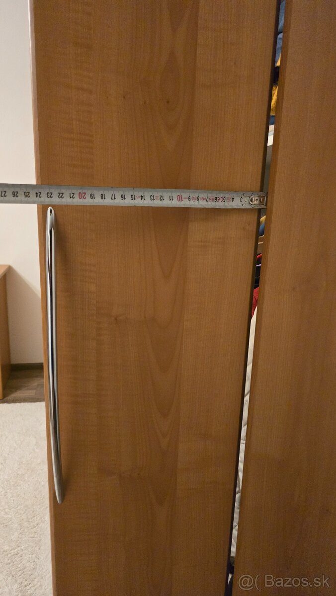 Šatníková skriňa - 4