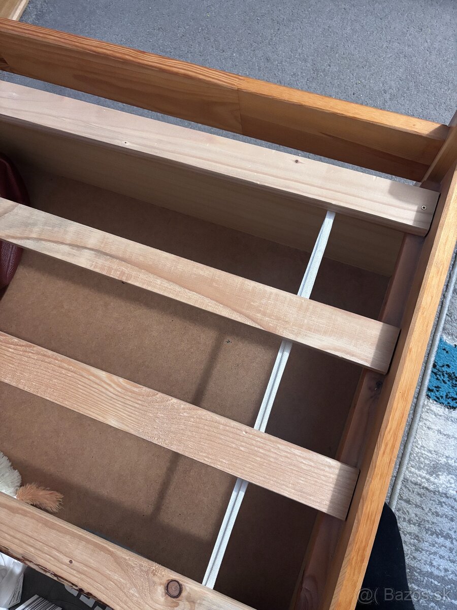 Drevená posteľ 90x200 cm - 4