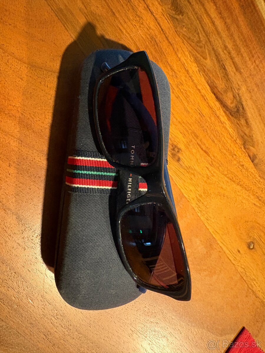 Tommy Hilfinger okuliare - 4