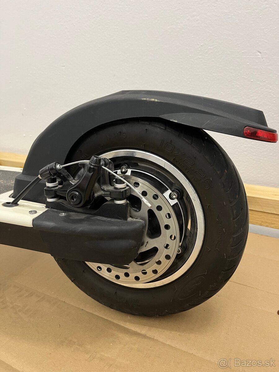 Elektricka Kolobezka Joyor X5S - 4