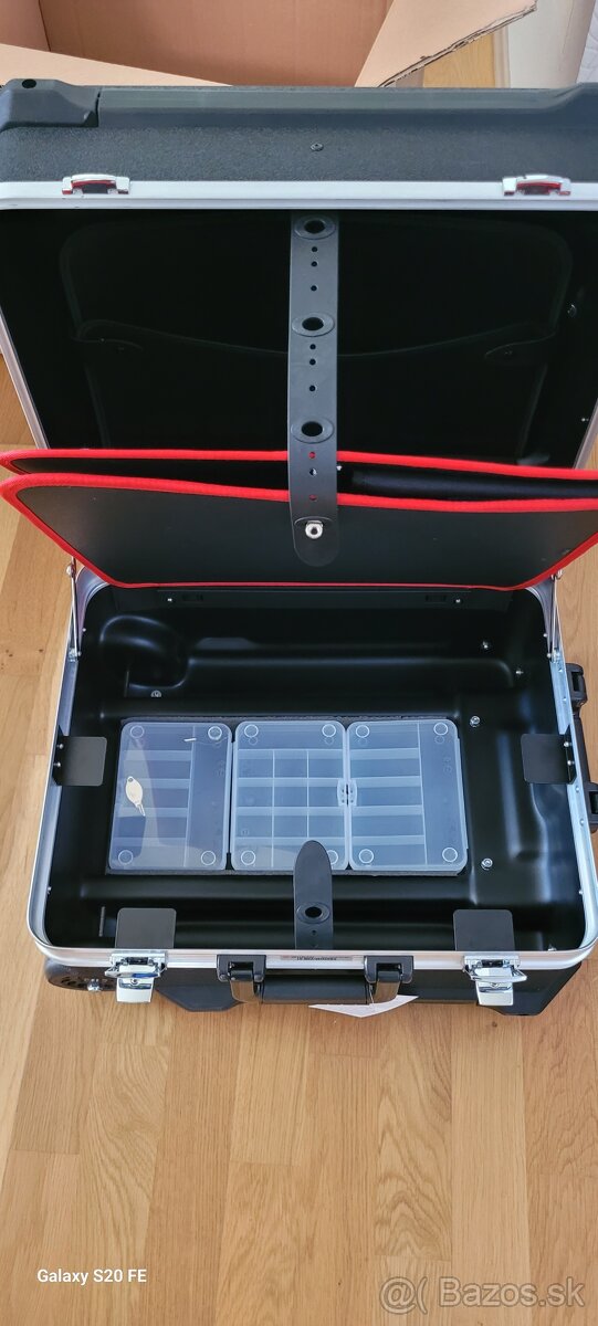 Predám kufor zn.Würth väčší - 4