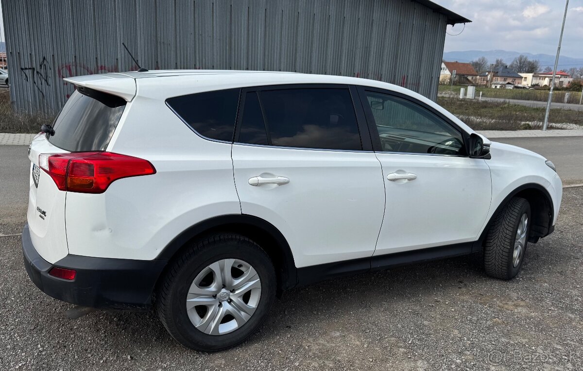 Toyota rav4 , 2.0 benzín 4x4 - 4