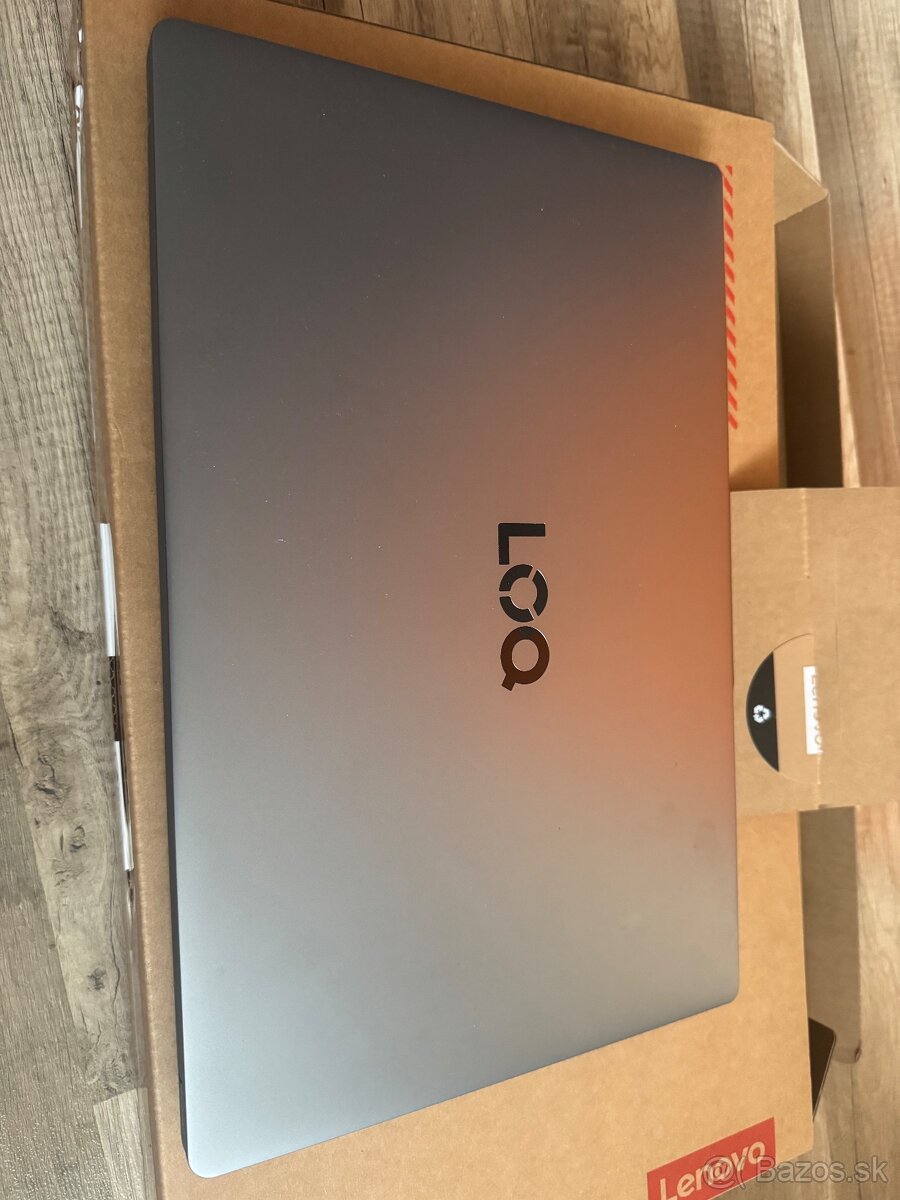 Herný notebook Lenovo LOQ 15IAX9E, - 4