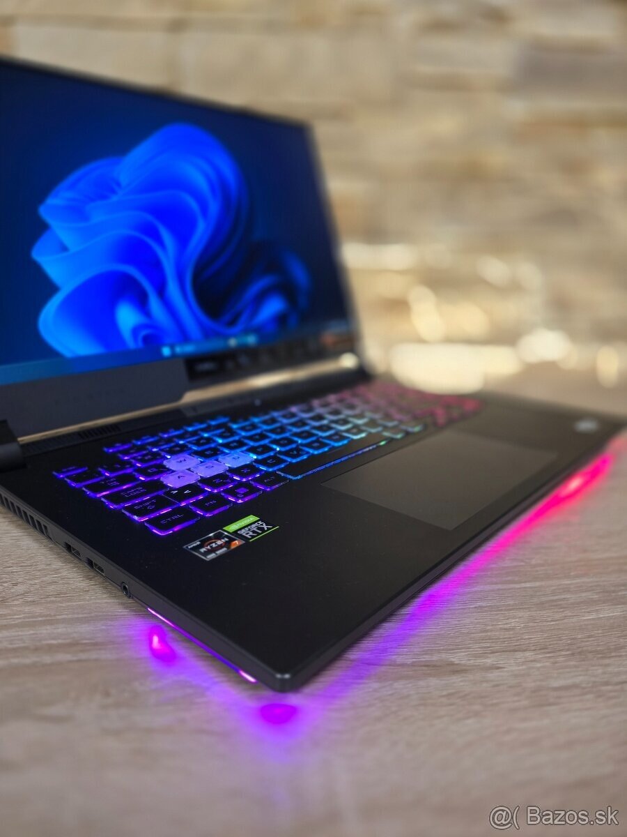 Asus ROG Strix Ryzen 7/RTX 3060 6GB/16GB RAM/SSD - 4