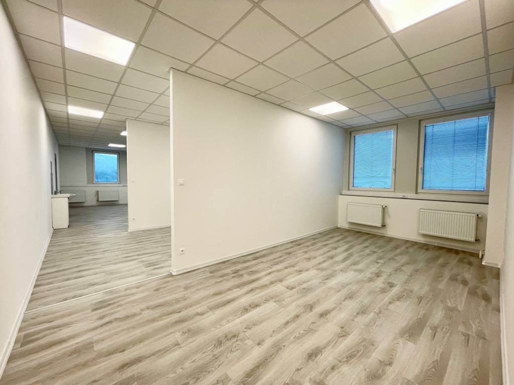 PRIESTORY, NA PRENÁJOM, CENTRUM TRENČÍN, ul. Jilemnického - 4