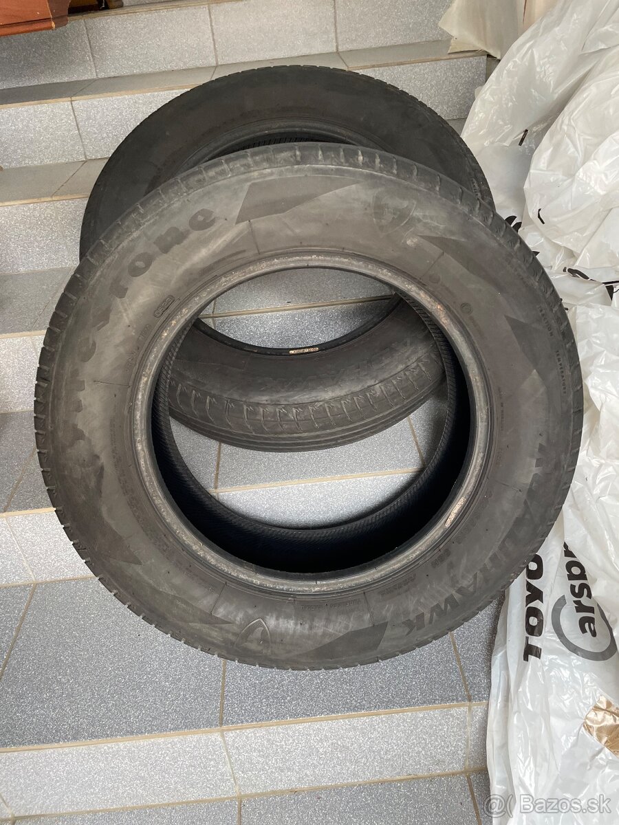 Predam letne 2 ks 215/65/r16 - 4