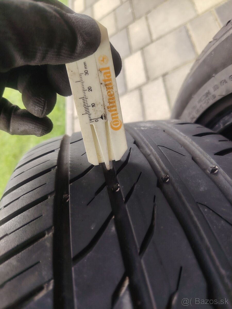 Predám 205/55R17 95V letné - 4