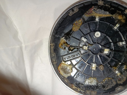 predny znak skoda 8cm 5j0853621a 30€ - 4