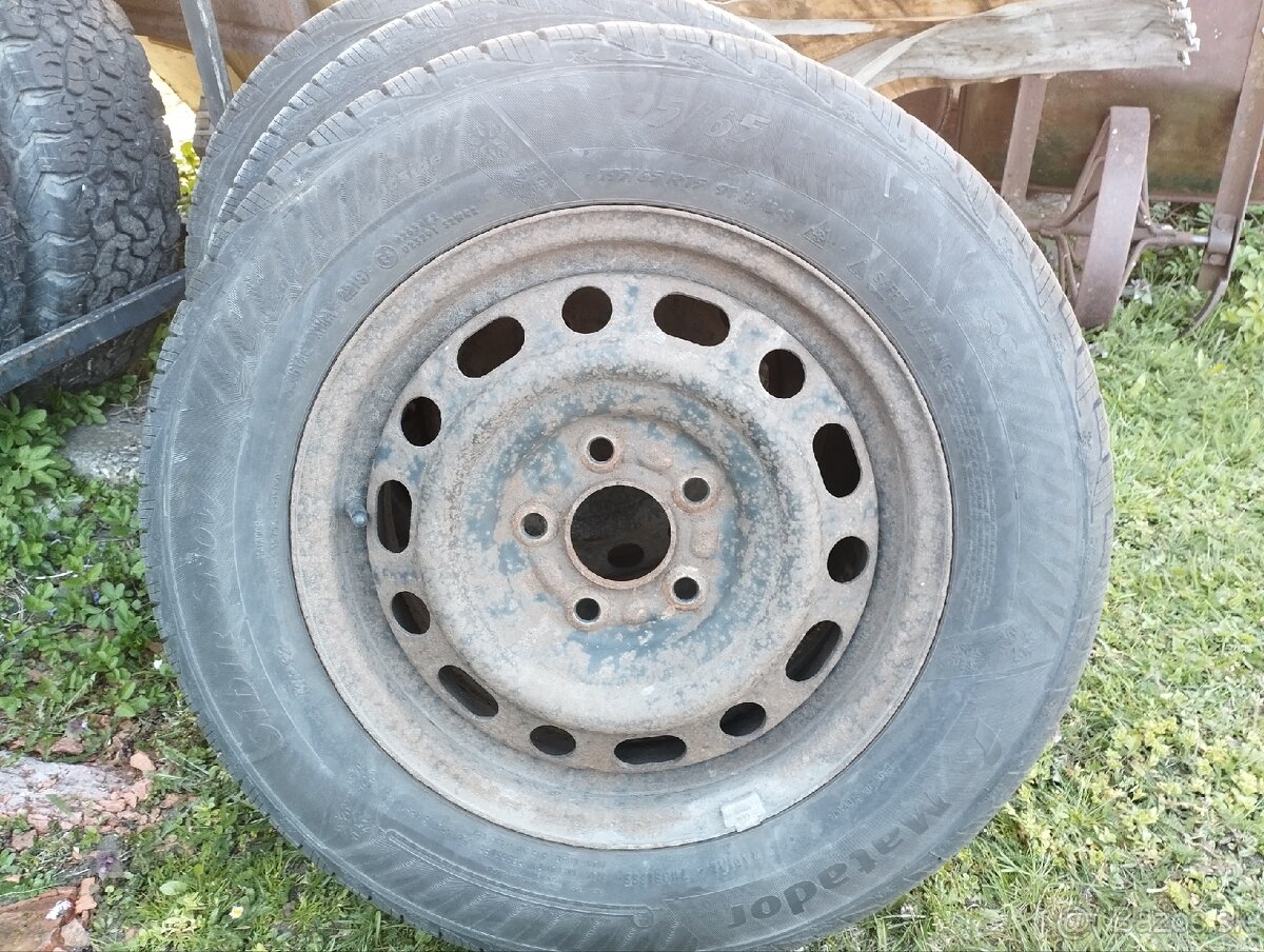 195/65r15 5x114 Mazda3 - 4