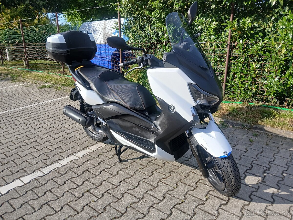 Yamaha X-Max 125 - 4