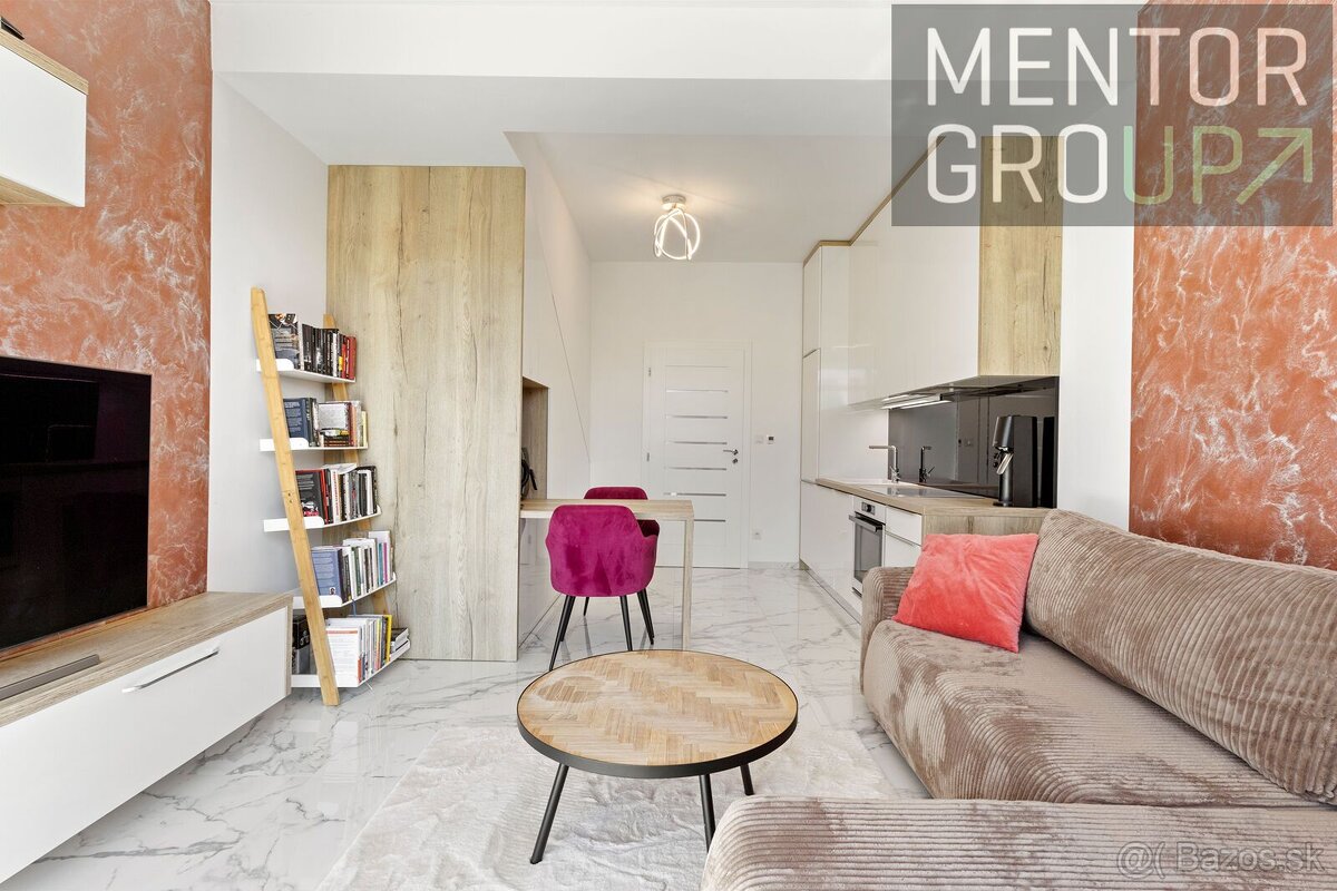 PREDANÉ Ponúkame na predaj 2i RD v radovej zástavbe + 2 par - 4