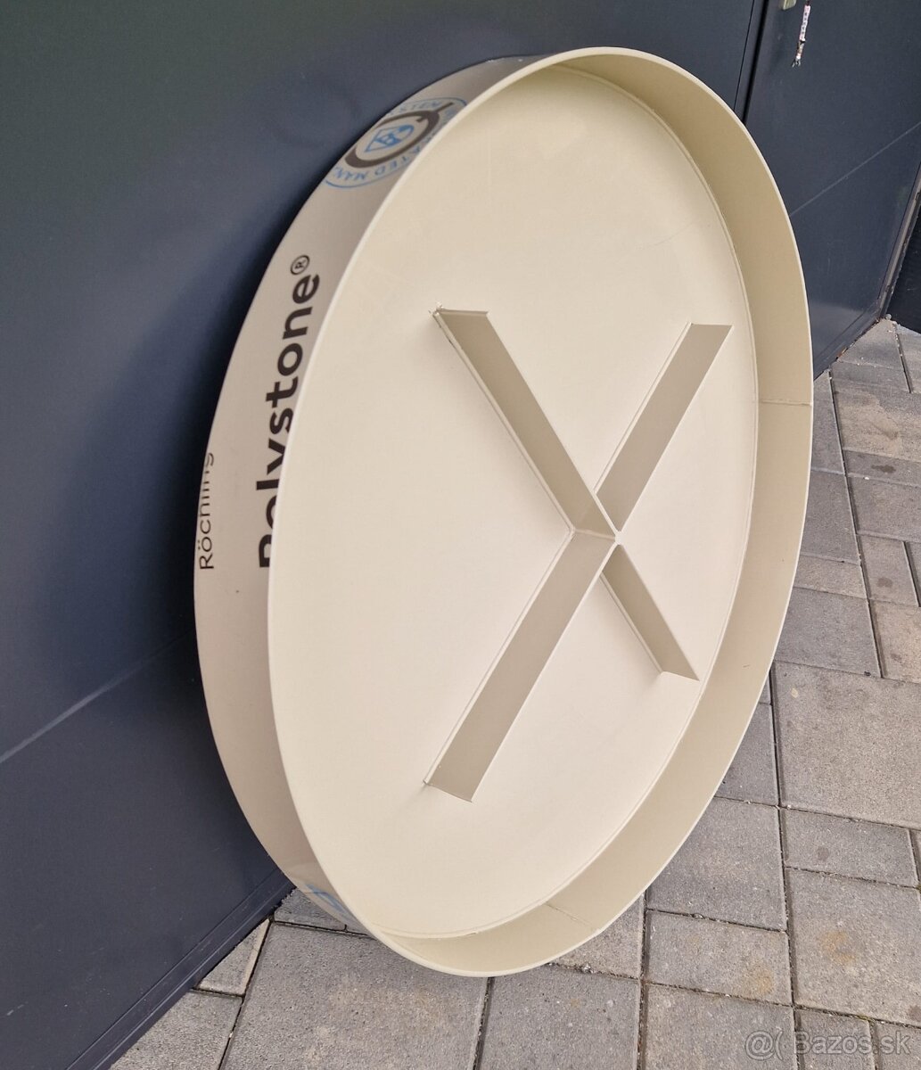 Plastový pochôdzny poklop - 4