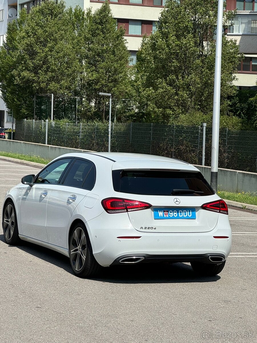 Mercedes Benz A220d - 4
