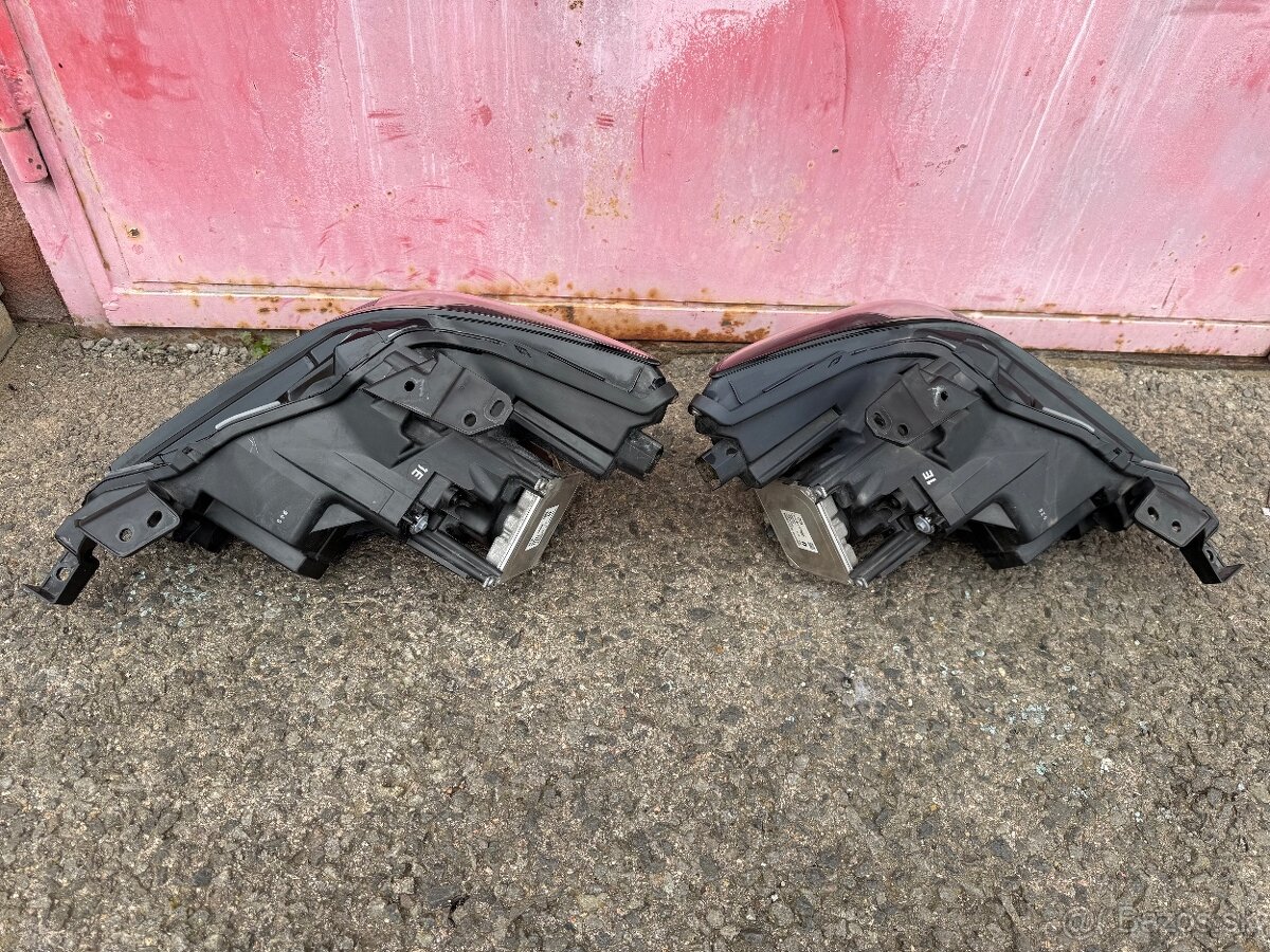 Predne svetla Mazda CX-30 - 4