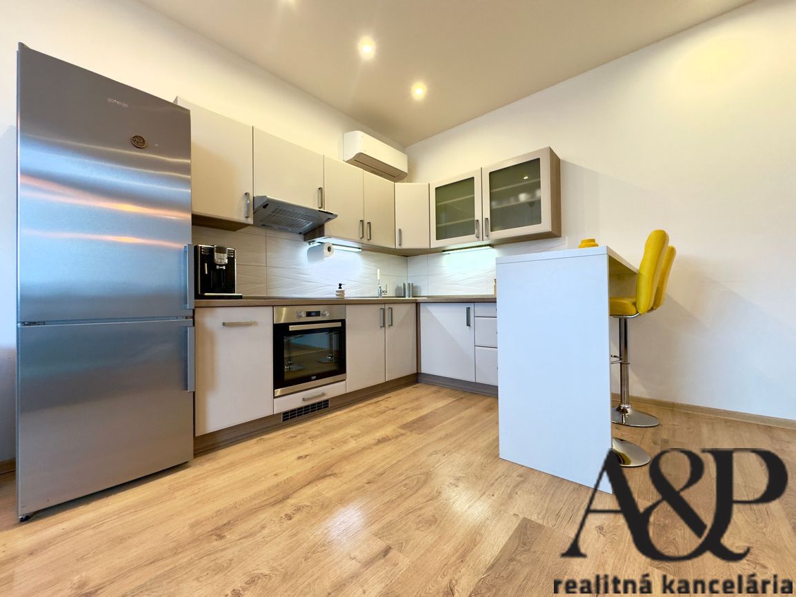 NA PRENÁJOM 3 IZB. BYT V NOVOSTAVBE, 83M2, SOTINSKÁ UL. SENI - 4