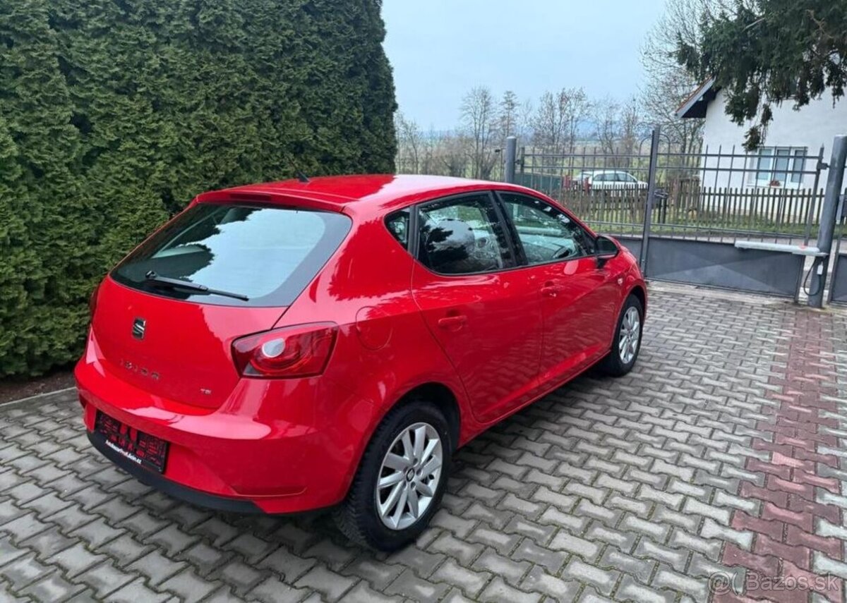 Seat Ibiza 1,2TSi/77kw 1 Majitel,servisk benzín manuál 77 kw - 4