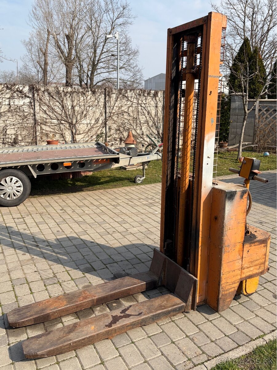 Paletový / vysokozdvizny vozík - 4