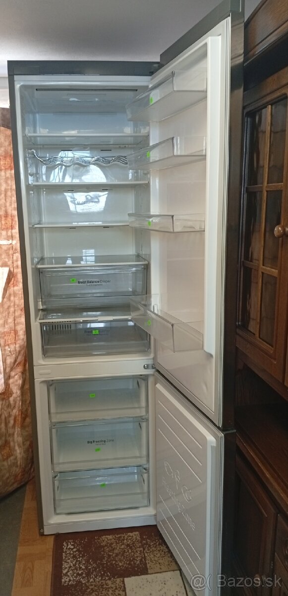 Predám chladničku LG A+++ - 4