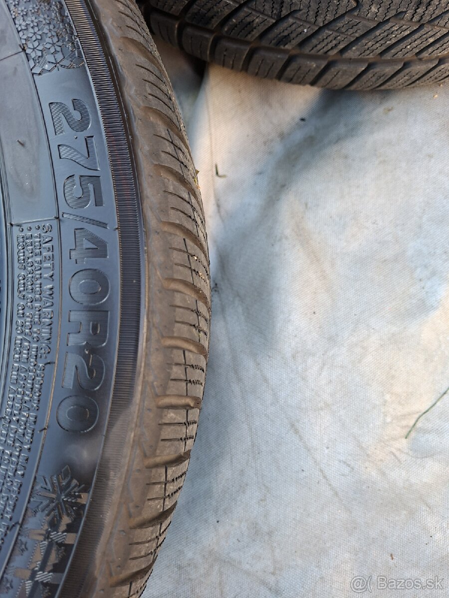 275/40 R20 - 4